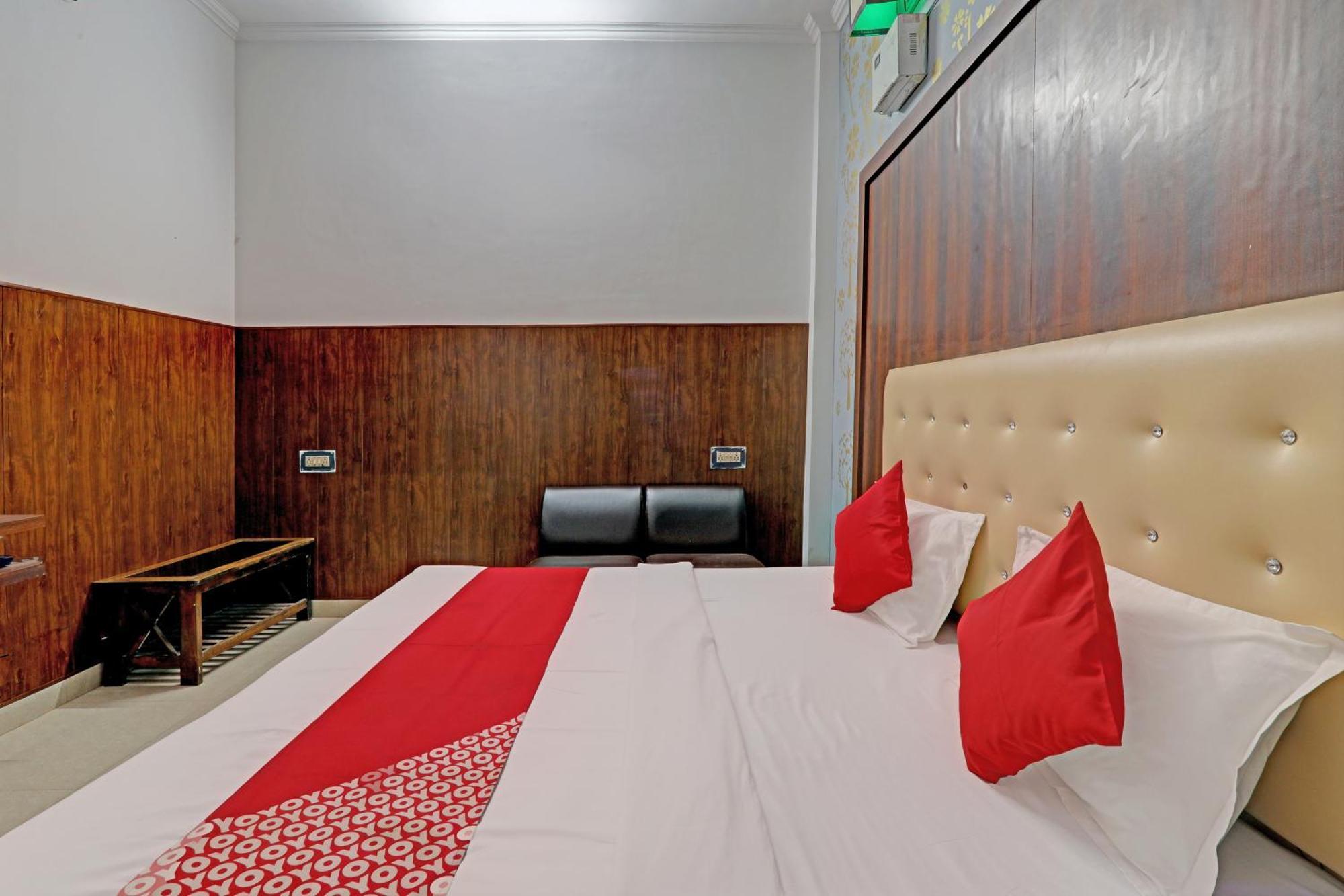 Hotel O Cz Inn Lucknow Dış mekan fotoğraf